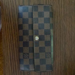 Gently used LV wallet